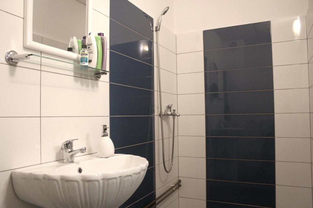 YOX apartment 4 Oradea Extérieur photo