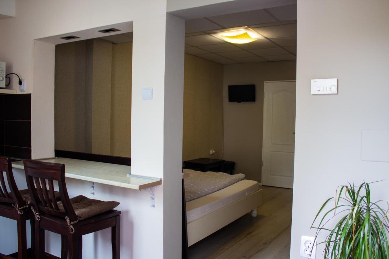 YOX apartment 4 Oradea Extérieur photo